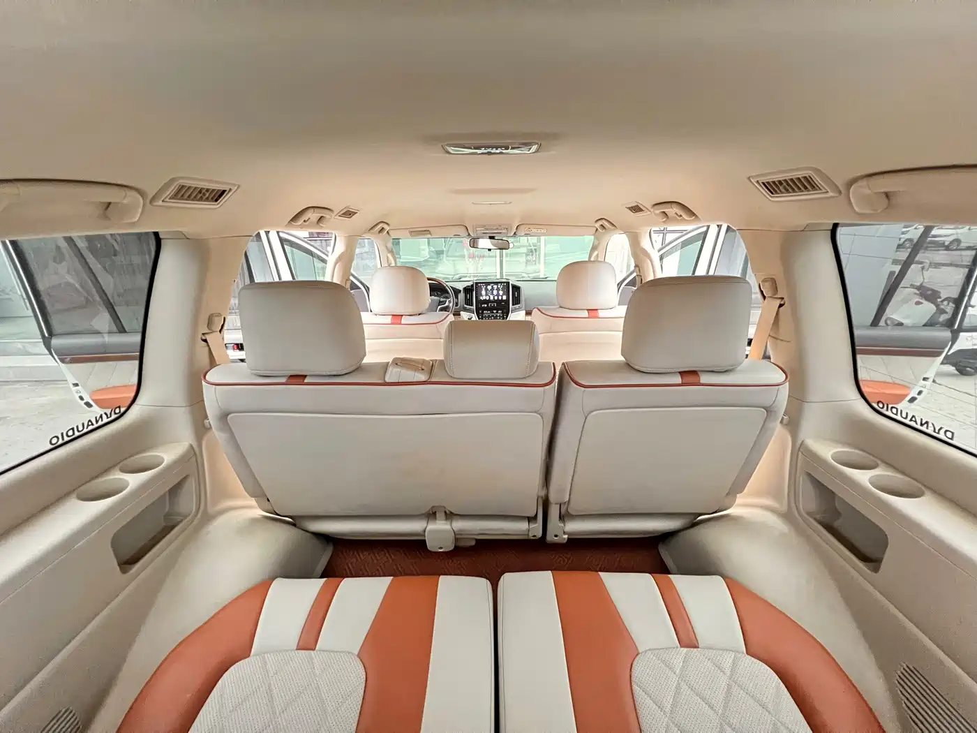 Toyota Land Cruiser (Import) 2018