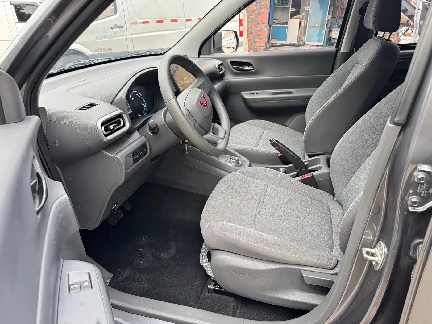 Wuling Motors Wuling Hongguang New Energy 2025 2024 Pure Electric 300KM Standard