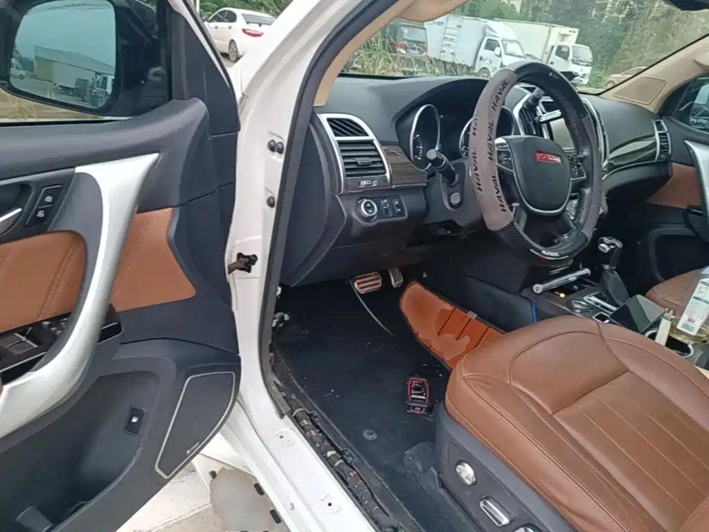 Haval H9 2015 2015 2.0T 4WD Luxury 5-seater