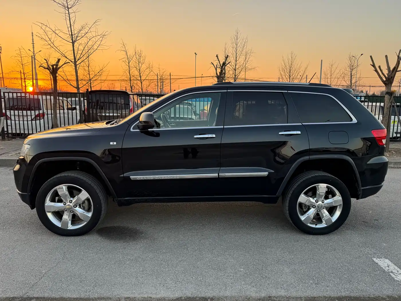 Фото 4 - Jeep Grand Cherokee (Import)