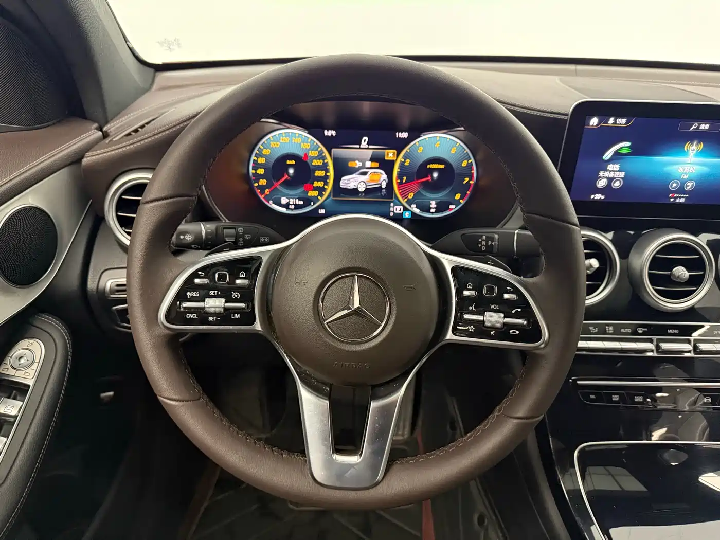 Mercedes-Benz GLC 2022 Facelift III GLC 260 L 4MATIC Dynamic фото 7