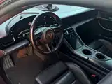 Фото 9 - Porsche Taycan