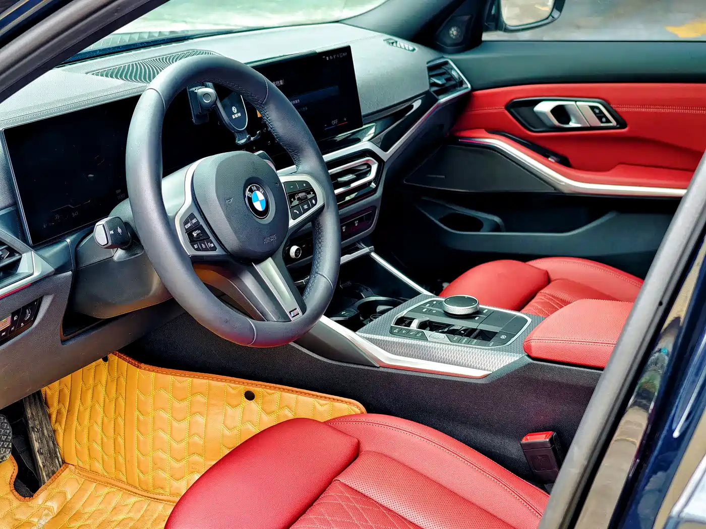 BMW 3 Series 2024 325i M Sport Shadowline Package фото 13