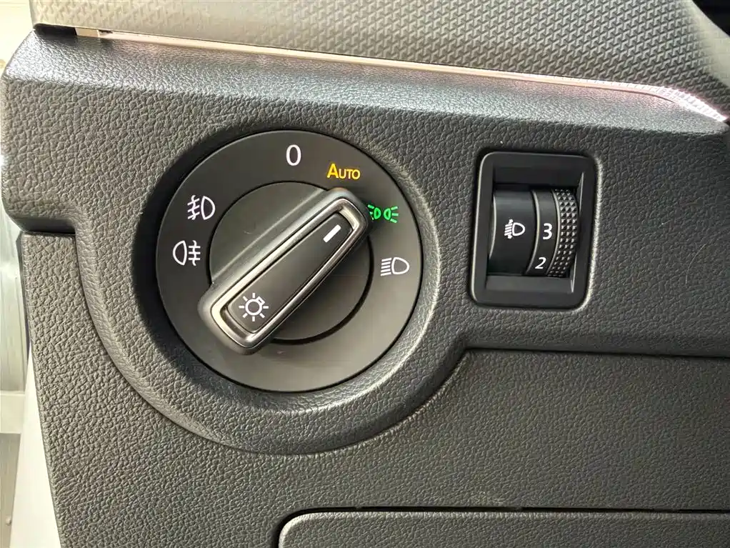 VOLKSWAGEN EXPLORING THE SHADOW