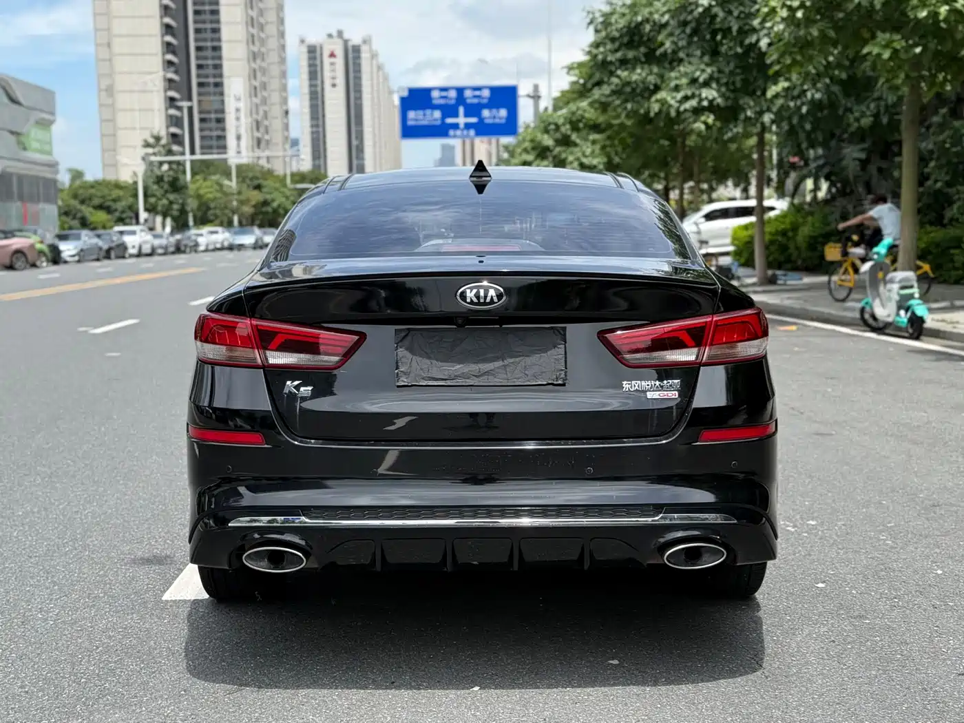 Фото 5 - Kia K5