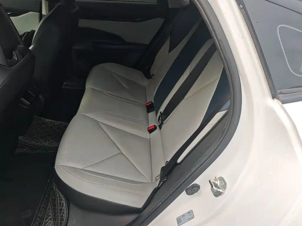 Changan UNI-V iDD 2023 2023 ZhiDian iDD 1.5T 113km Smart Fun Edition