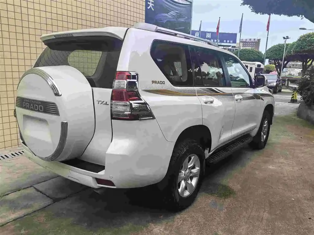 Toyota Prado (Import) 2015 2014 2.7L Automatic Luxury