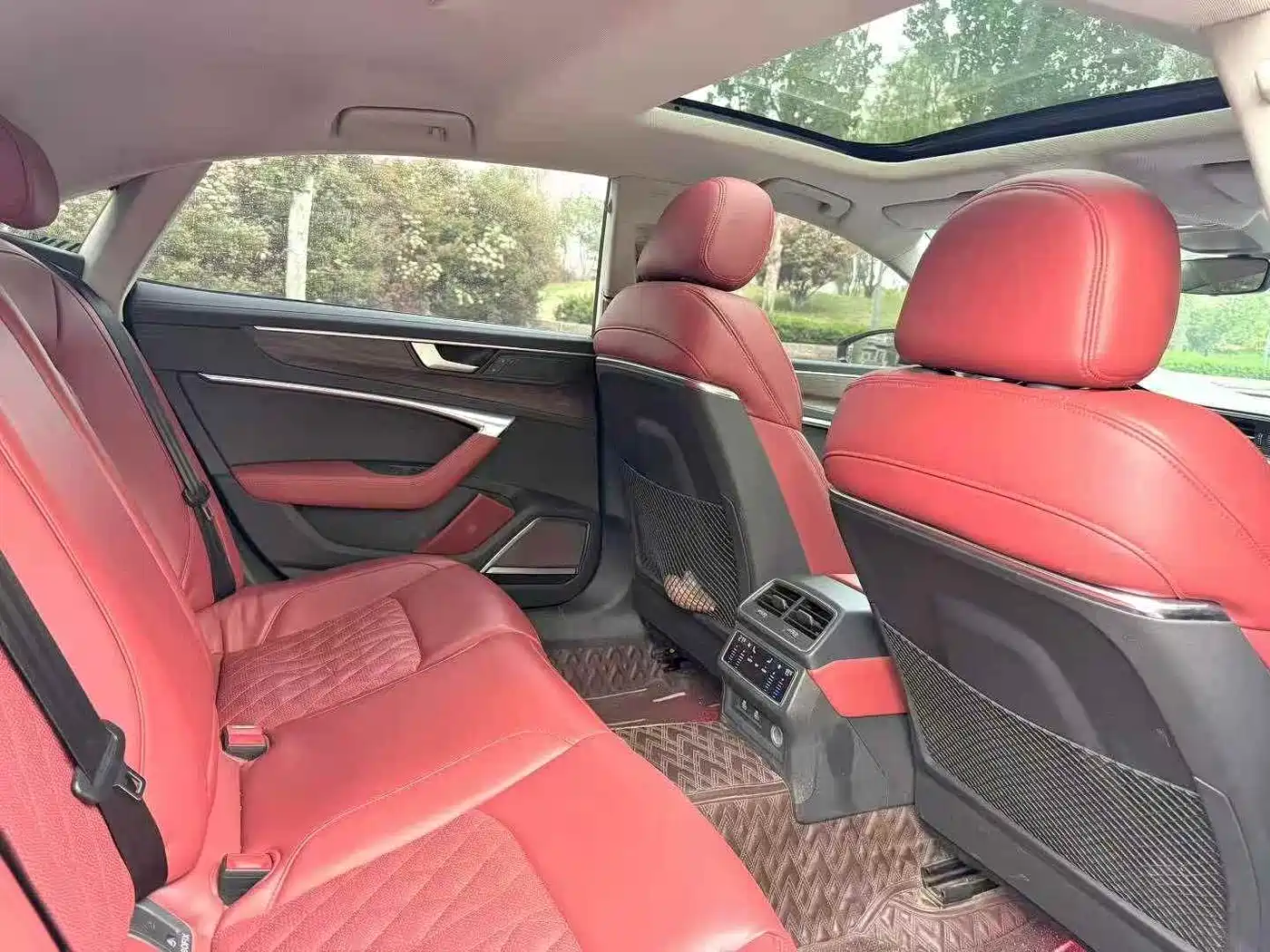 AUDI A7L