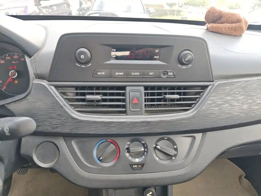 Baojun 310 2016 2016 1.2L Manual Value Edition