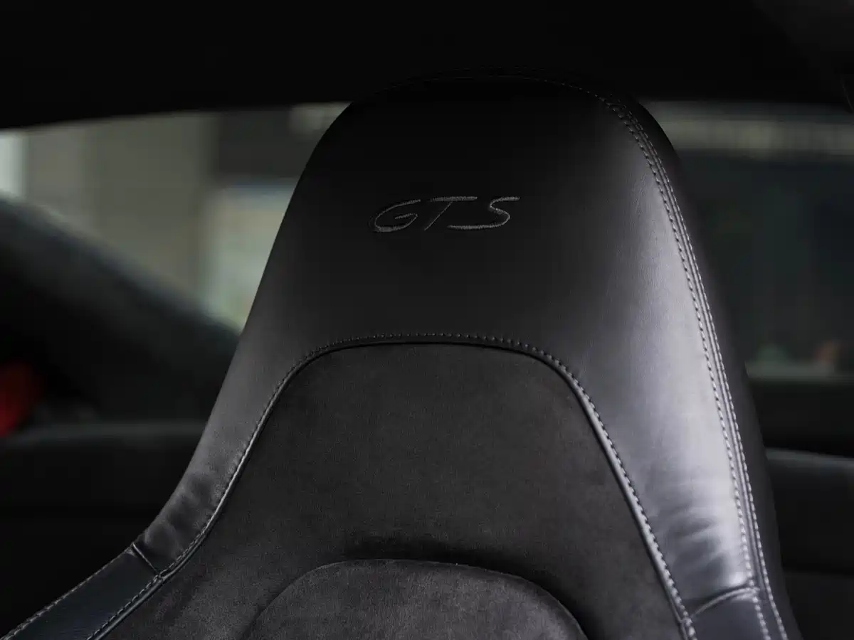 Porsche 911 2017 Carrera GTS 3.0T фото 8