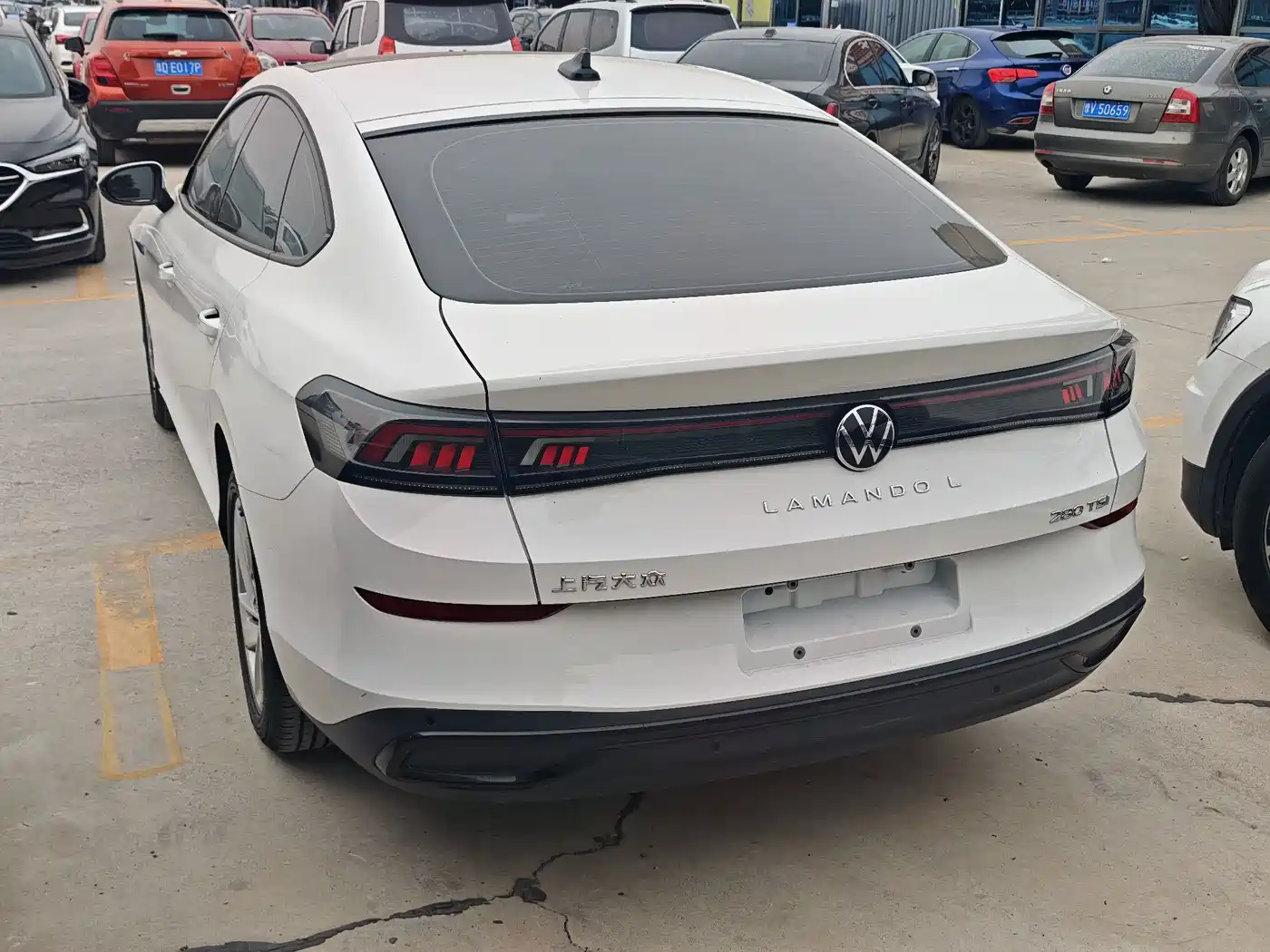 Volkswagen Lamando 2023 Lamando L 280TSI DSG Glamour Edition фото 7