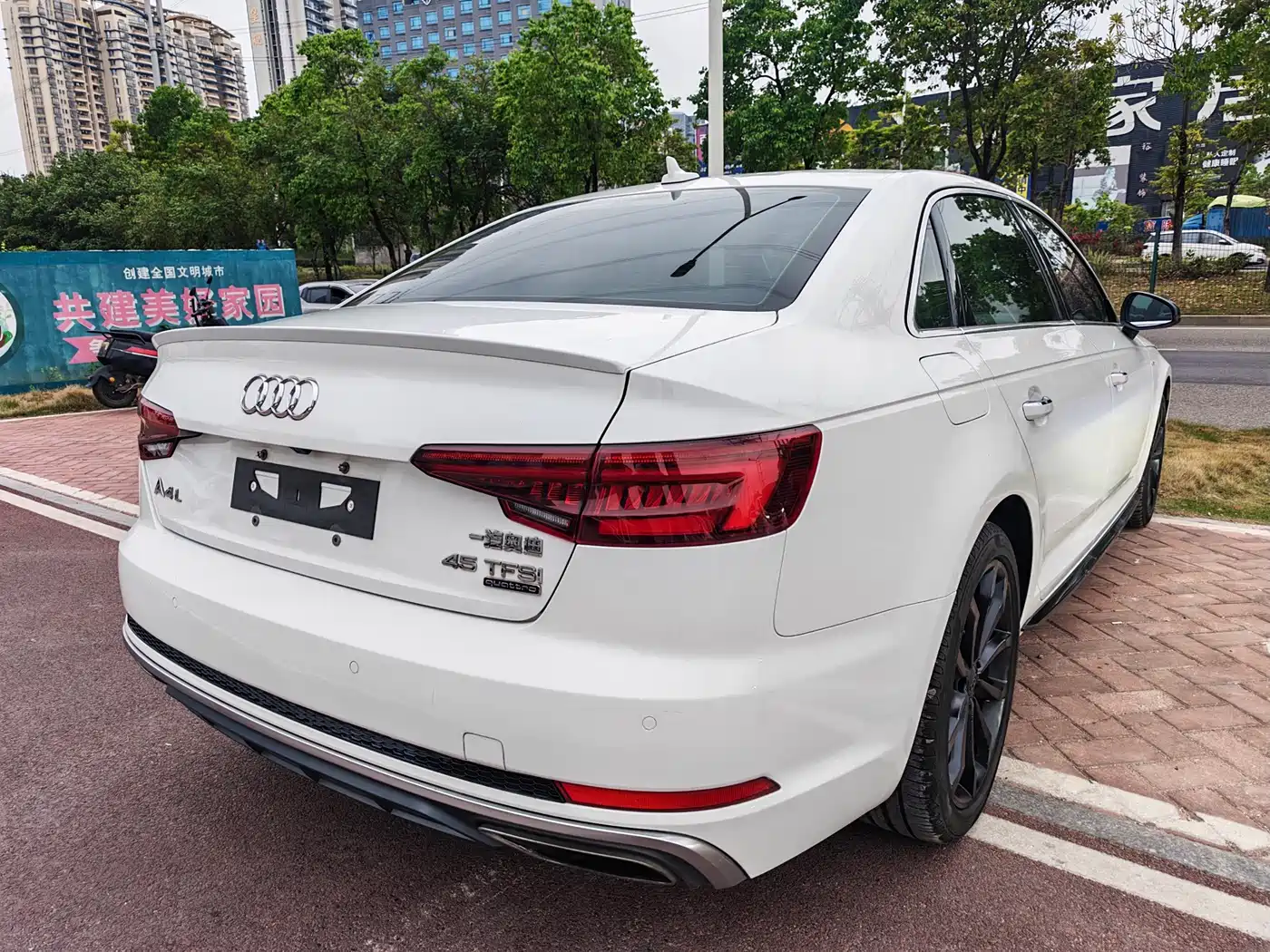 Audi A4L 2019 45 TFSI quattro Personality Sport (China V) фото 15