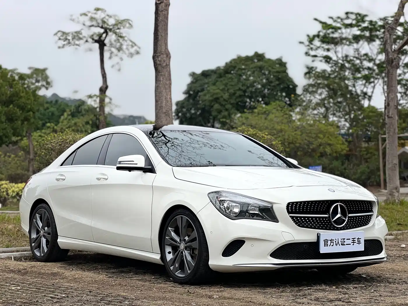 Mercedes-Benz CLA (Import) 2017 CLA 200 Dynamic фото 3