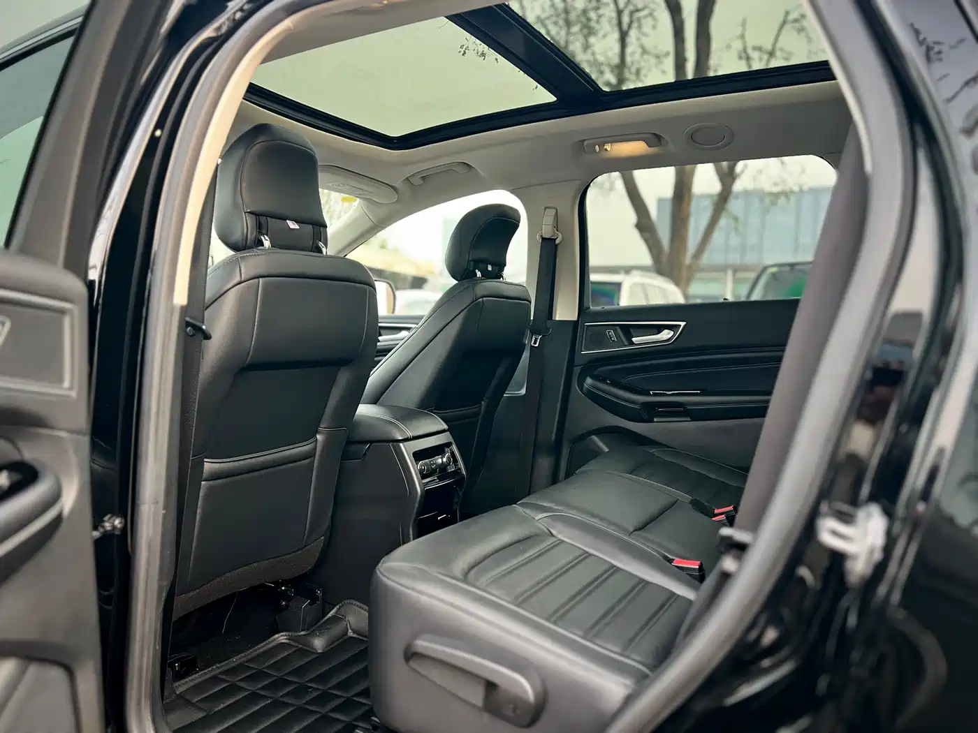 Ford Edge 2017 2016 EcoBoost 245 4WD Luxury 7-Seater