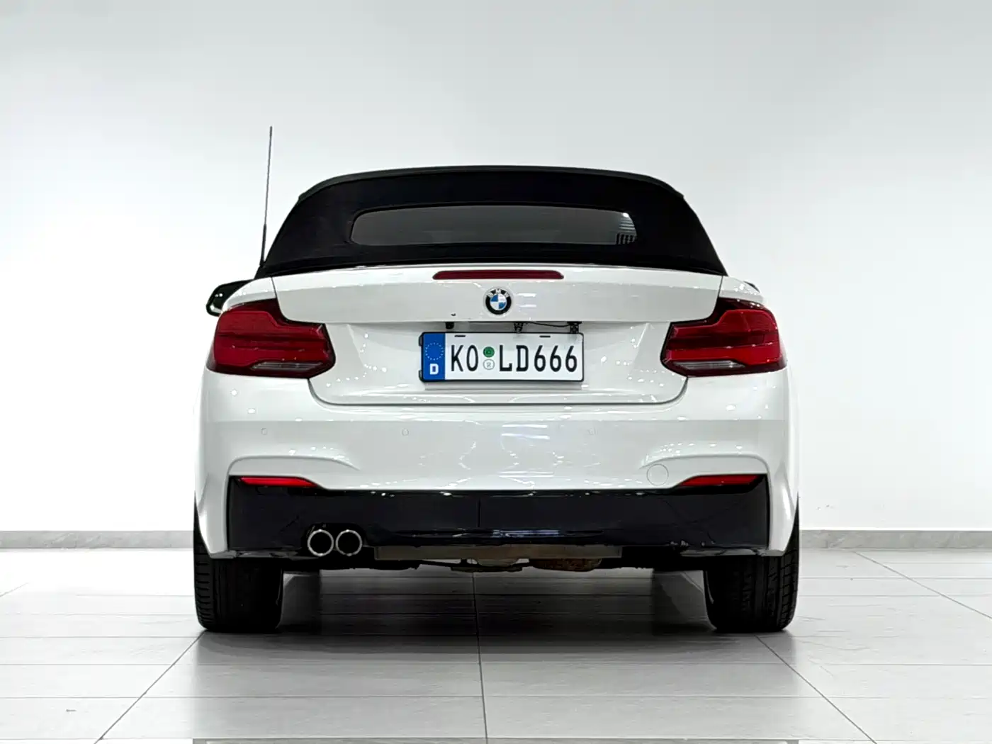 BMW 2 Series (Import) 2018 225i Convertible Coupe M Sport фото 6
