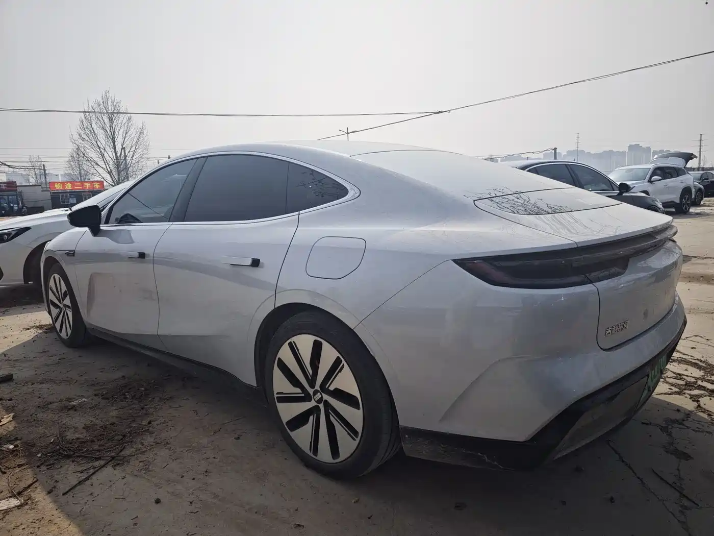 GEELY GALAXY GALAXY E8