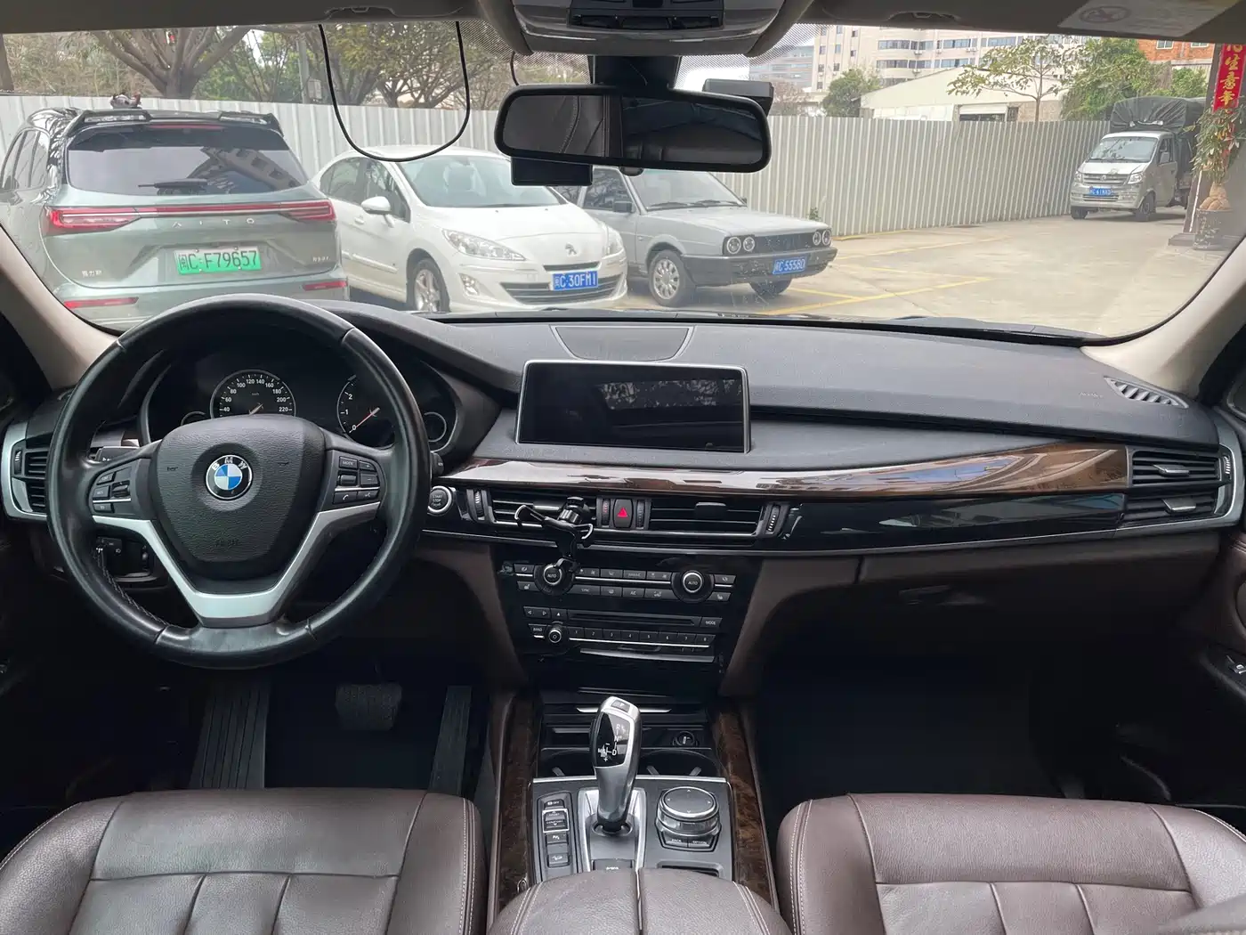 BMW X5 (Import) 2018 xDrive35i Elegant Model фото 7