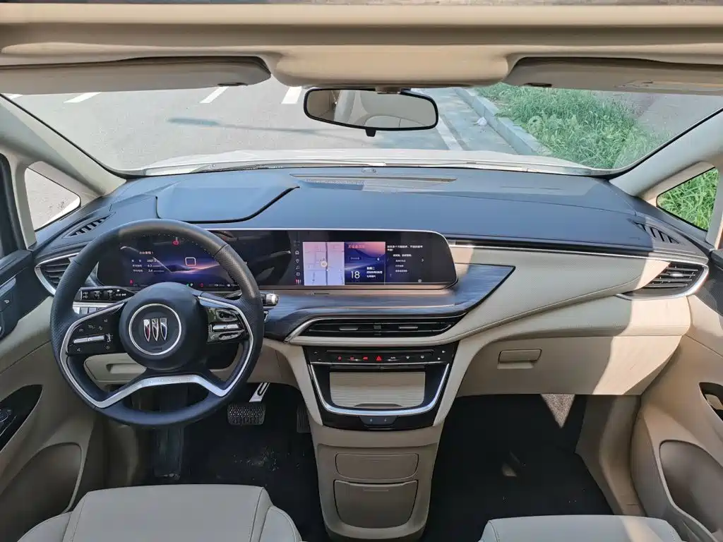 Buick GL8 New Energy 2026 2025 Landlux Smart Edition 7-seater