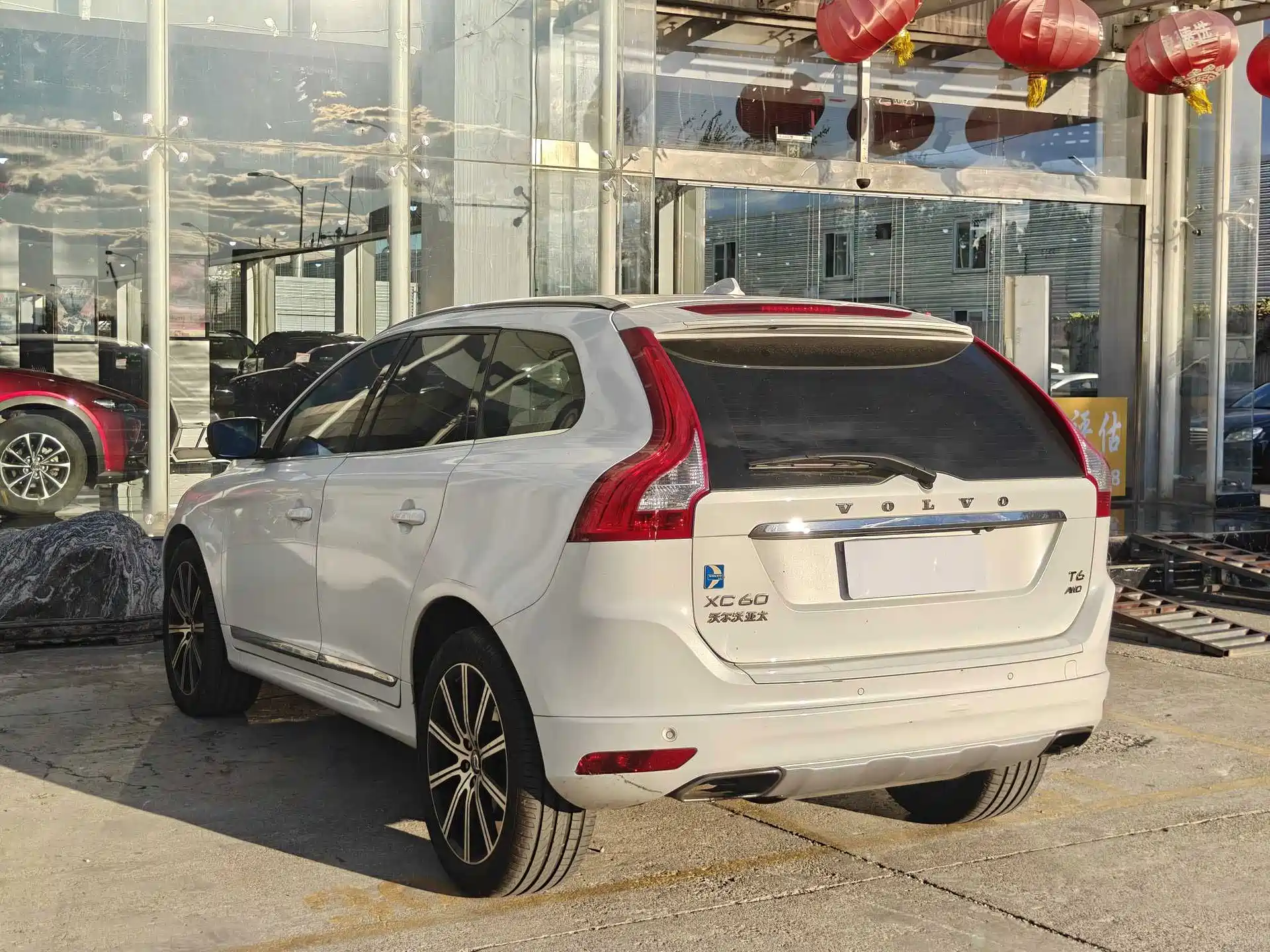 Фото 11 - Volvo XC60
