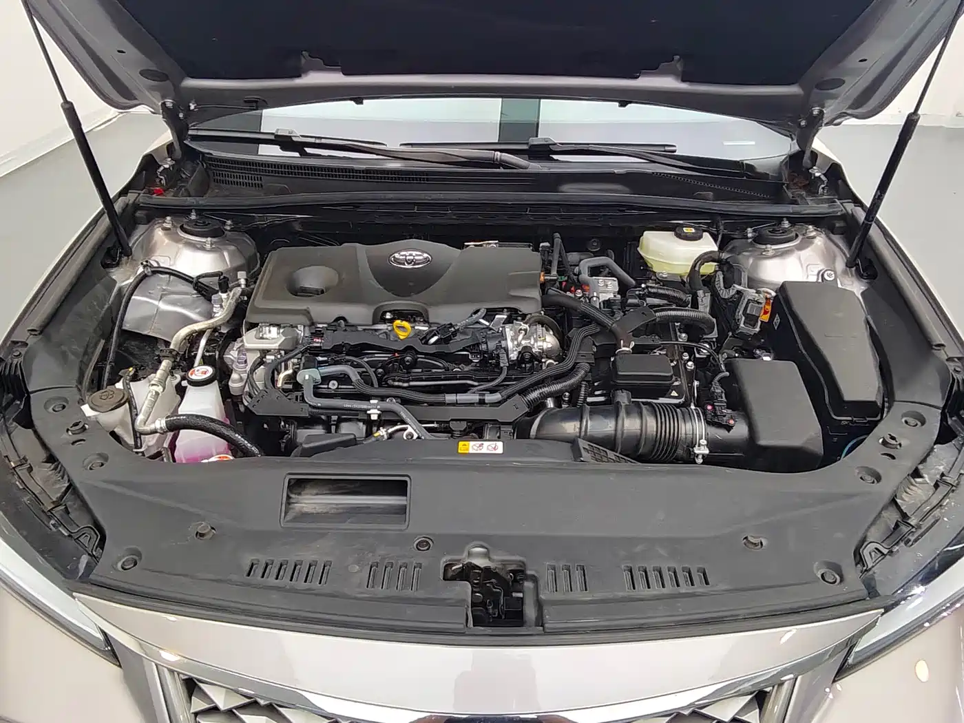 Toyota Avalon 2025 2024 Model Hybrid 2.5L XLE Prestige Edition