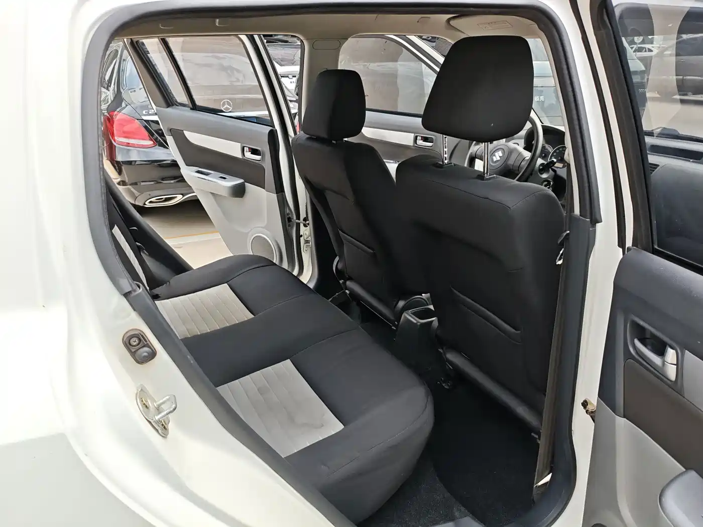 Suzuki Swift 2013 2013 1.3L Manual Value Edition