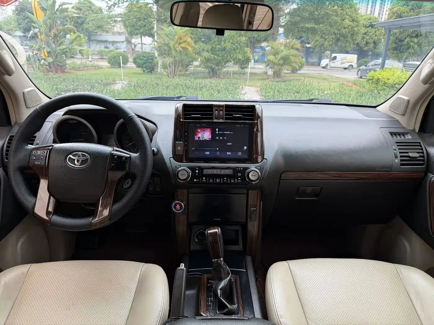 Toyota Prado (Import) 2010 2.7L Automatic Standard фото 6