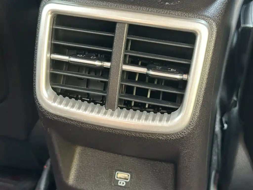 Kia K5 2020 270T CVVD Luxury Edition фото 28