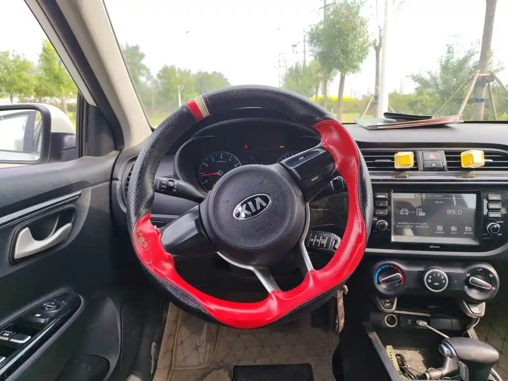 Kia K2 2018 2017 Sedan 1.4L AT 15th Anniversary Special Edition GLS