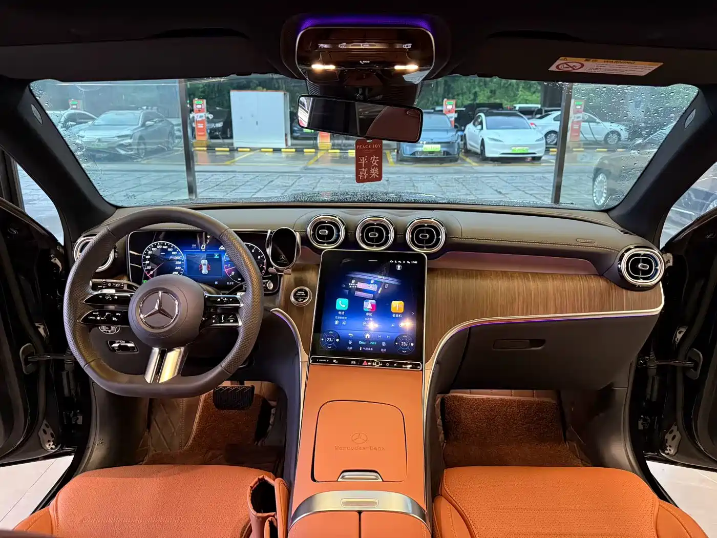 MERCEDES-BENZ GLC
