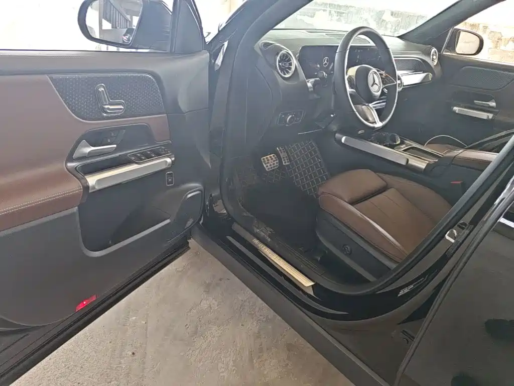 Mercedes-Benz GLB 2025 2025 GLB 220 Dynamic