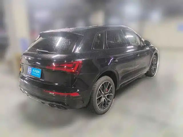 Audi Q5L 2023 45T Luxury Dynamic — фото 5