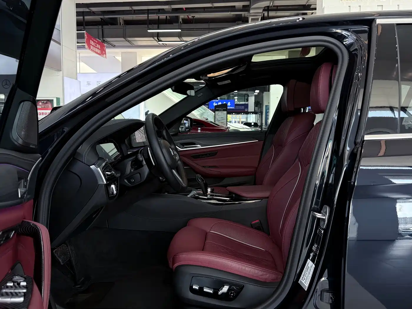 Фото 6 - BMW 5 Series