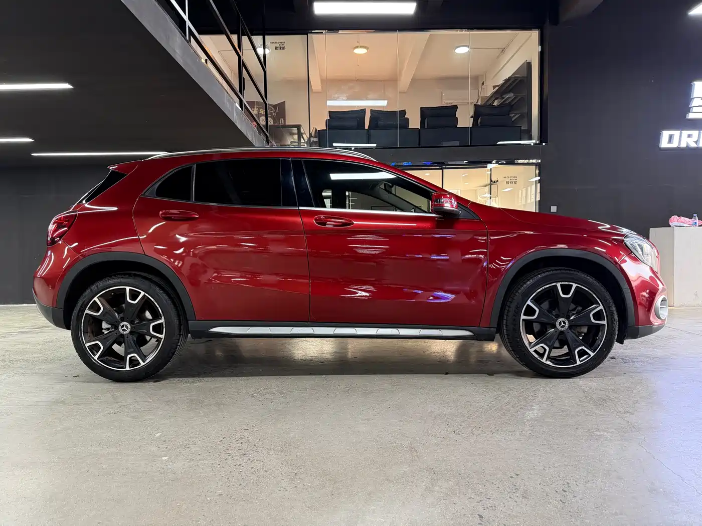Mercedes-Benz GLA 2017 GLA 220 4MATIC Fashion фото 10
