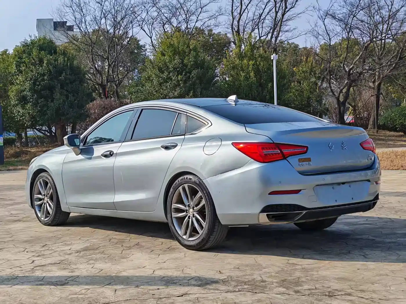 Hongqi H5 2018 30TD Smart Connected Royal Edition фото 7