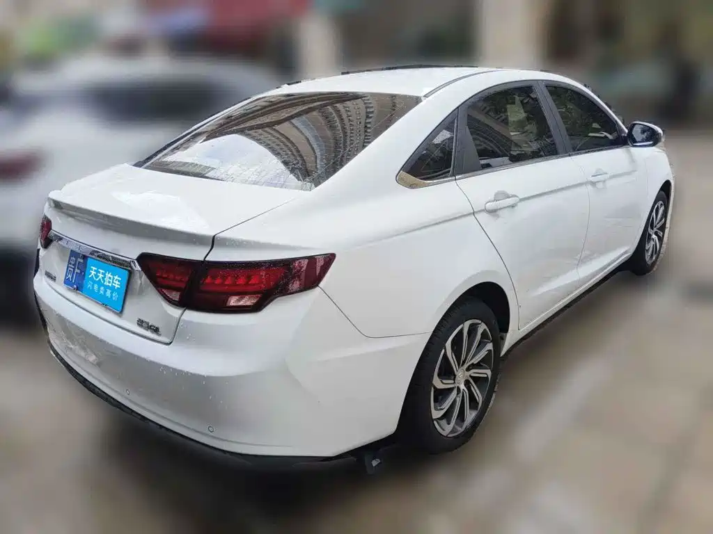 Photo 5 - Geely Emgrand GL