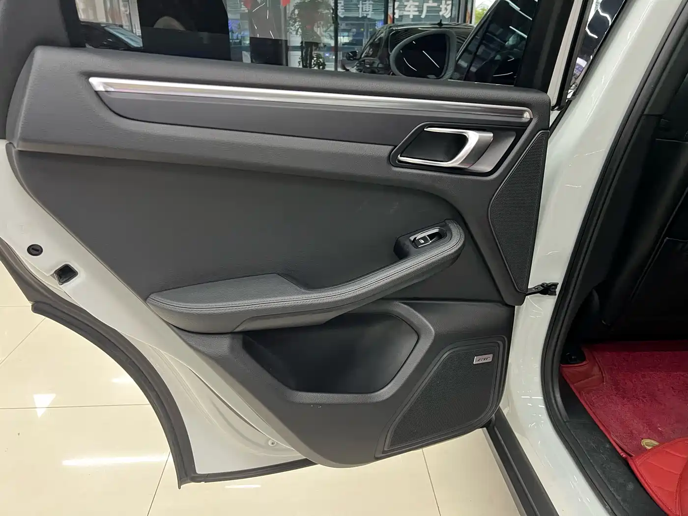 Porsche Macan 2020 Macan 2.0T фото 19