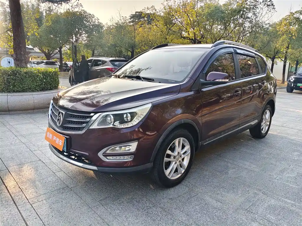 Baojun 560 2016 2015 1.8L Manual Luxury