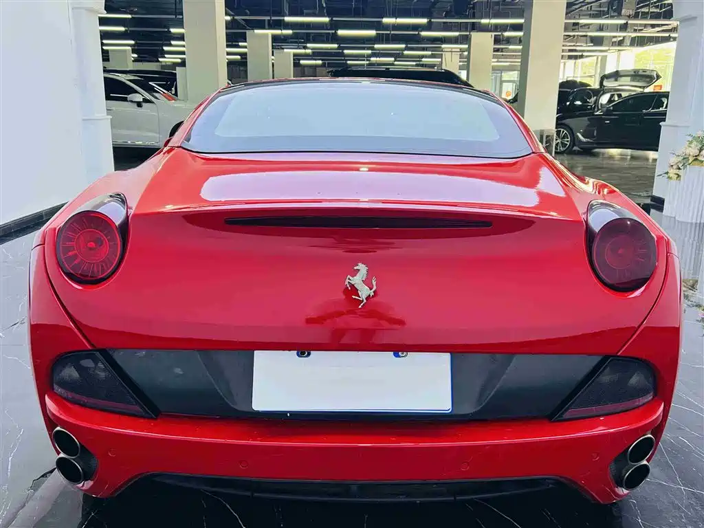 Ferrari California T 2010 2009 4.3L Standard