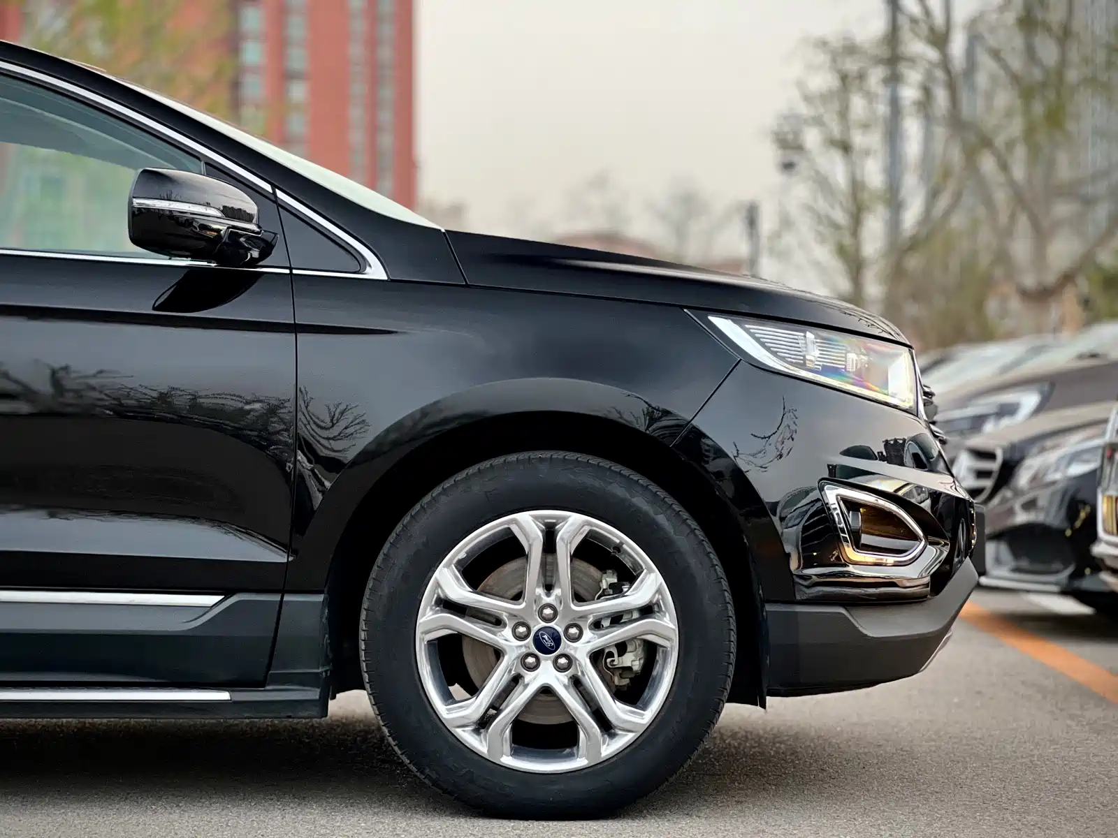 Фото 44 - Ford Edge