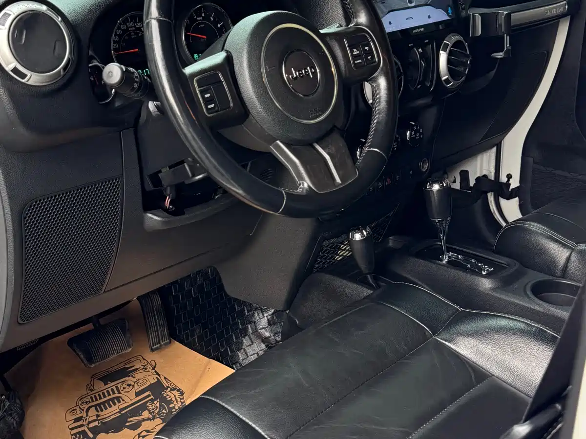 Фото 6 - Jeep Wrangler