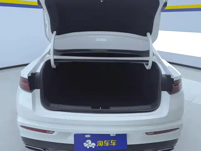 Geely Xing Rui 2023 2.0TD Premium Model — фото 4