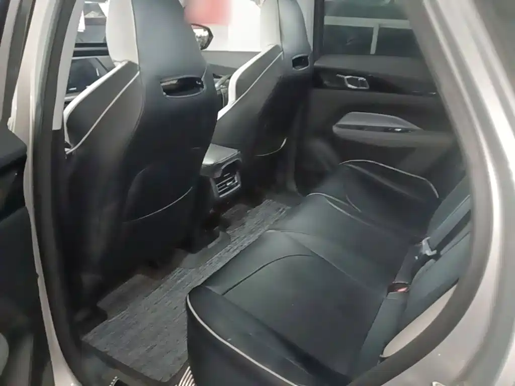 Photo 17 - Changan Oshan Z6