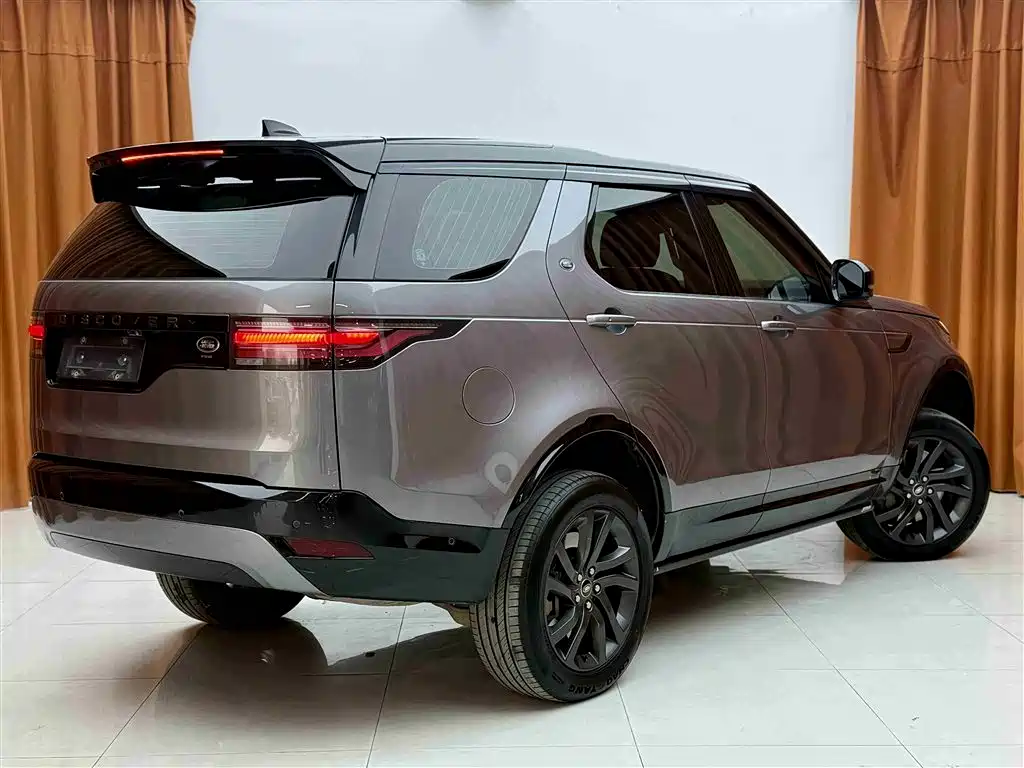 Land Rover Discovery 2021 360PS R-Dynamic S фото 4
