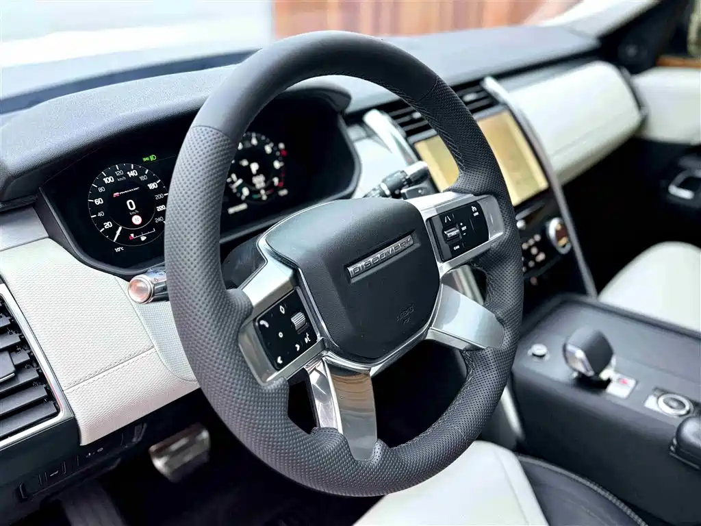 Land Rover Discovery 2021 360PS R-Dynamic S фото 10