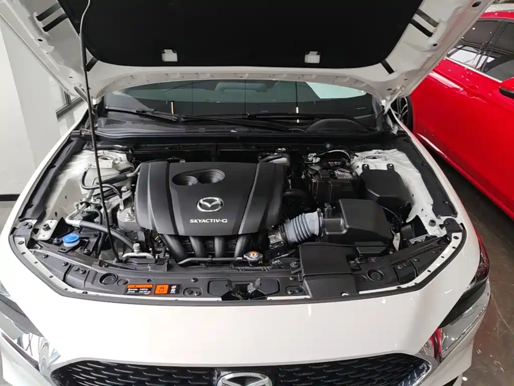 صورة 20 - Mazda Mazda 3