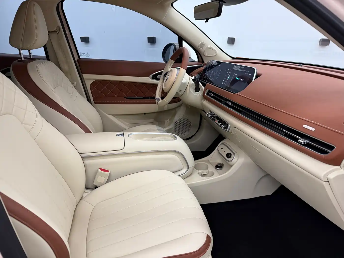 Ora Good Cat 2024 2023 401km Standard Range Luxury NCM