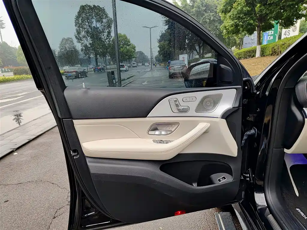 MERCEDES-BENZ GLE COUPE