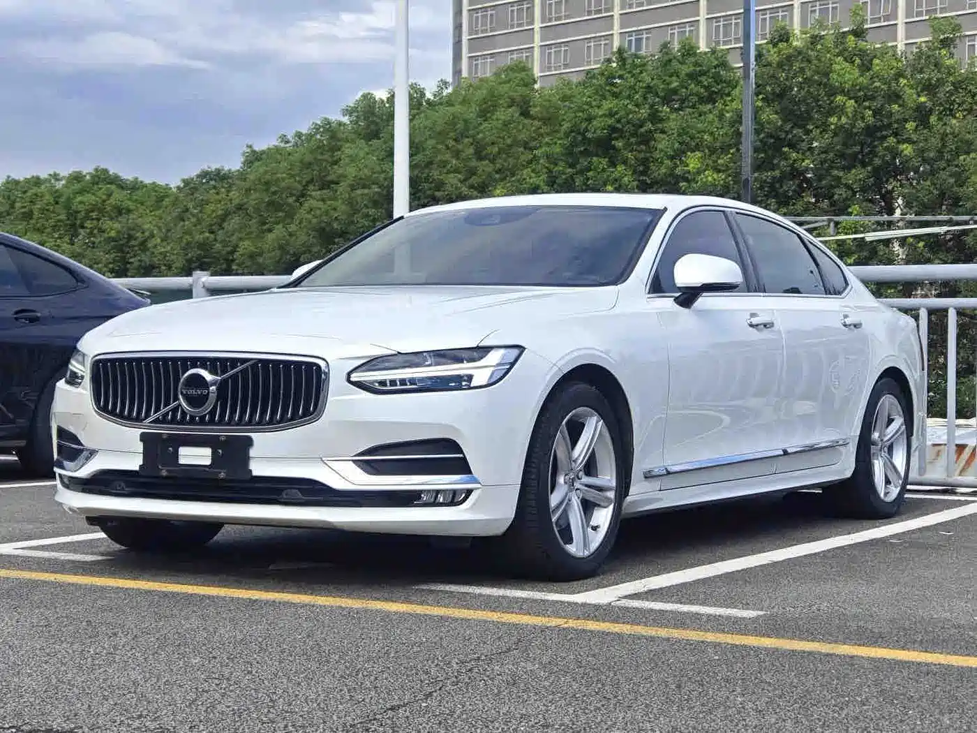 Volvo S90 2019 — пригон из Китая