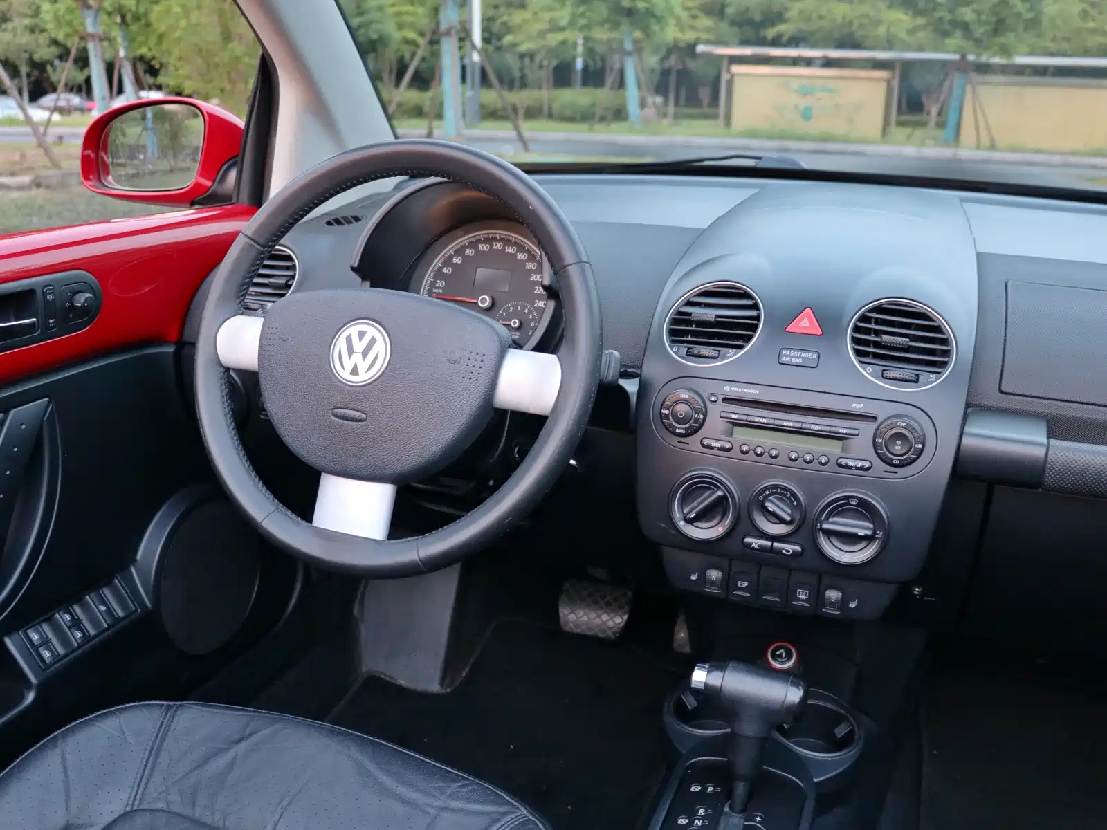 Photo 18 - Volkswagen Beetle
