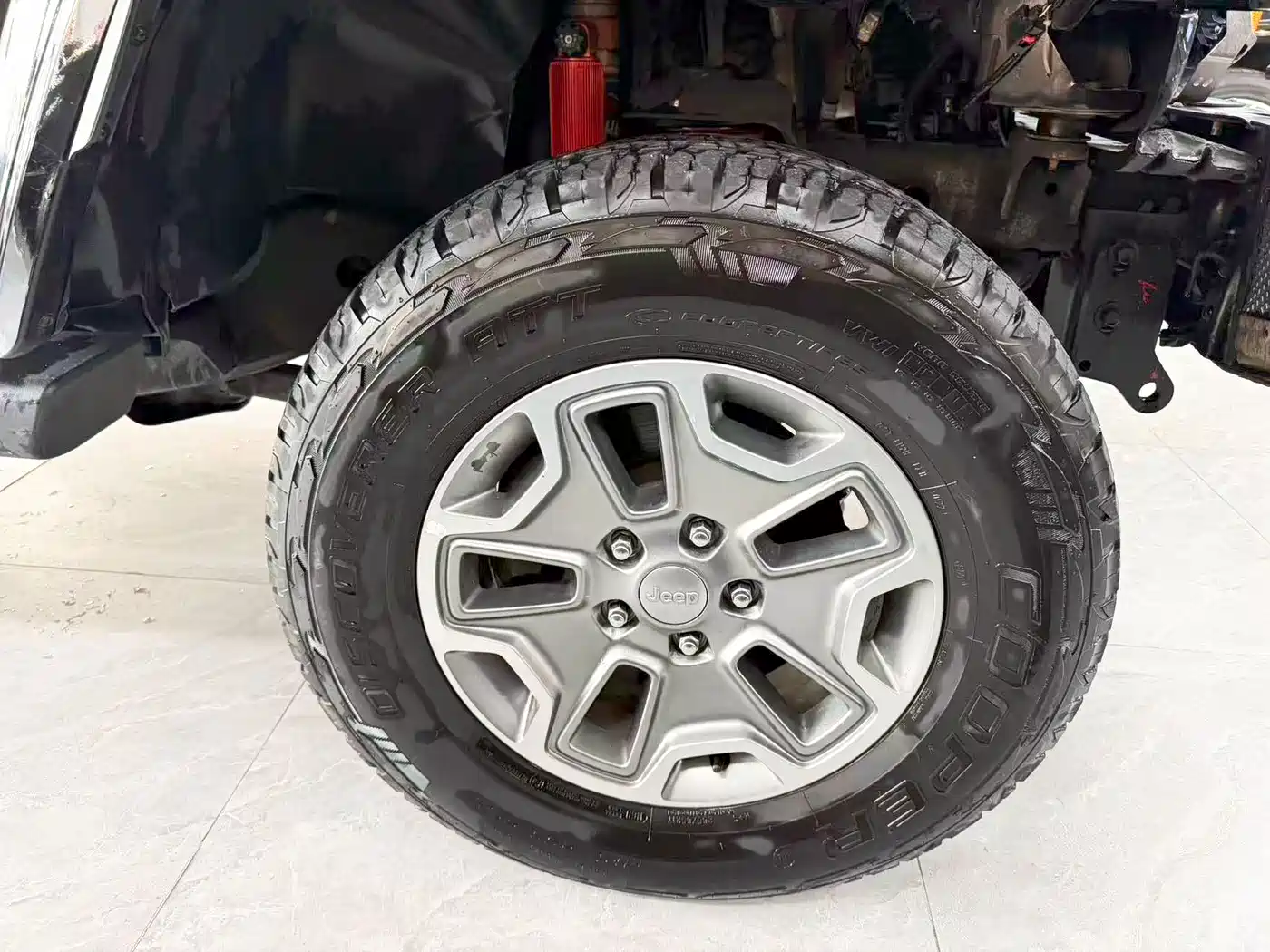 Фото 24 - Jeep Wrangler
